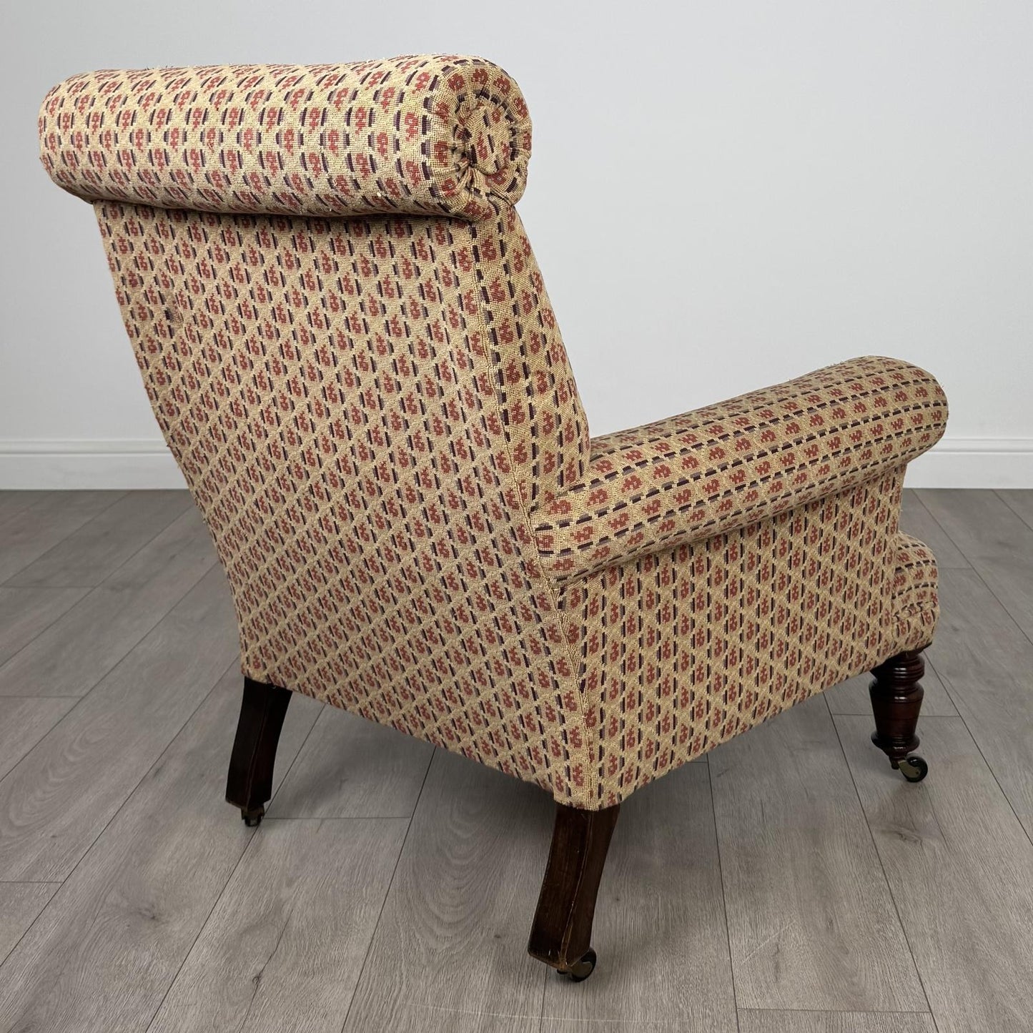 Antique 19th Century Good Quality Armchair in Mahogany